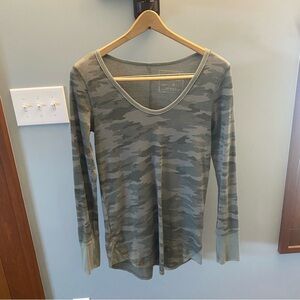 Free People- We The Free- Desperate Thermal Hunter Green Camo- SZ S